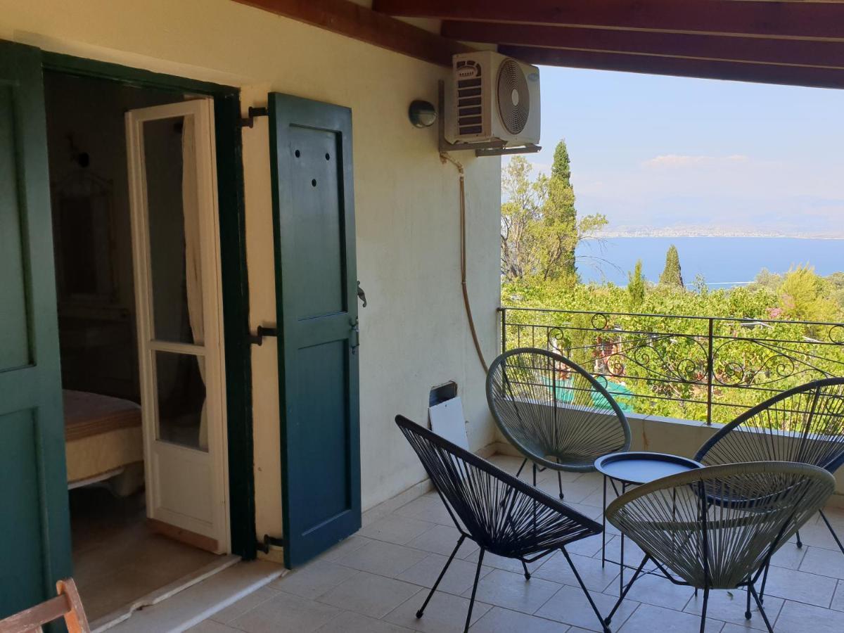 Olive Villas Anapaftíria Exteriör bild