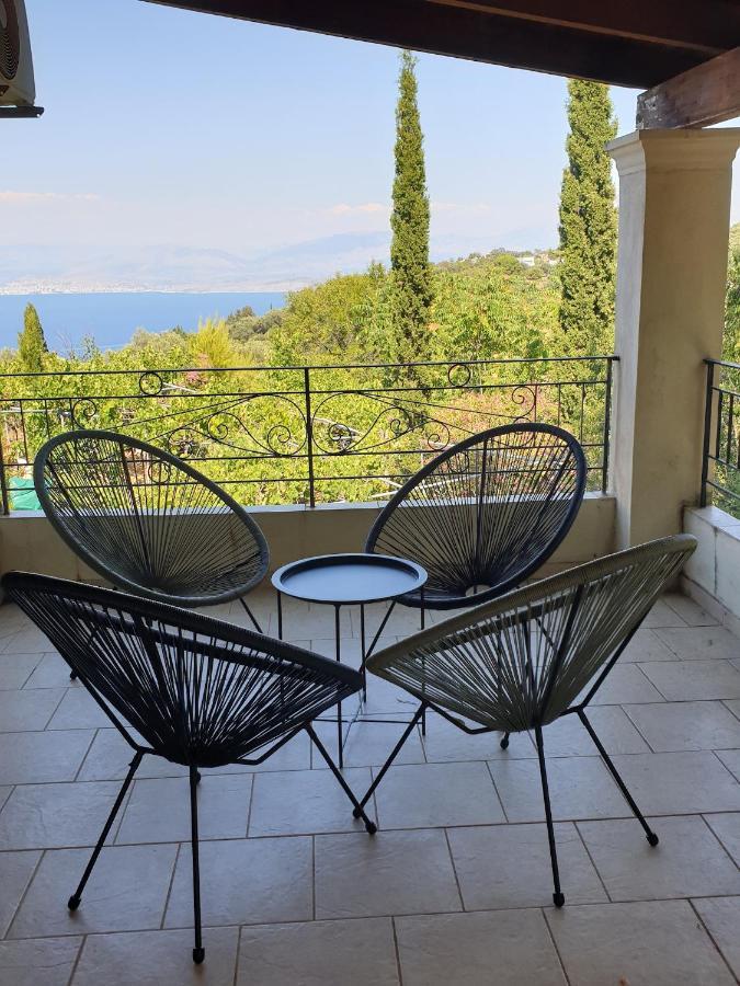 Olive Villas Anapaftíria Exteriör bild