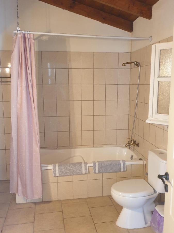Olive Villas Anapaftíria Exteriör bild